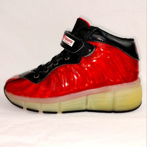 Sport LED Light-up USB Charging Retractable Wheeled Sneakers Sz. 3.5 - Picture 9 of 12